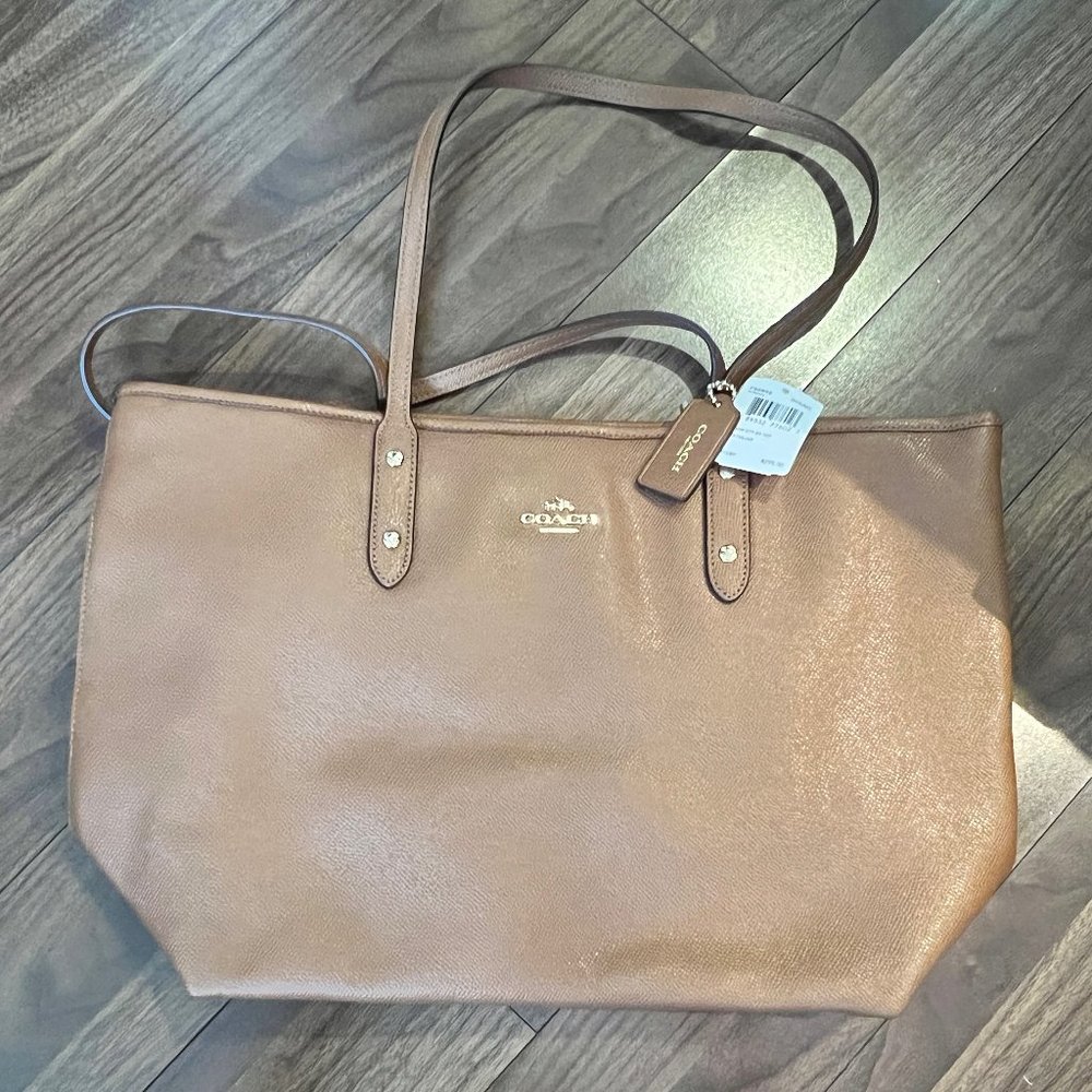 Coach City Zip Tote NWT Brown Leather